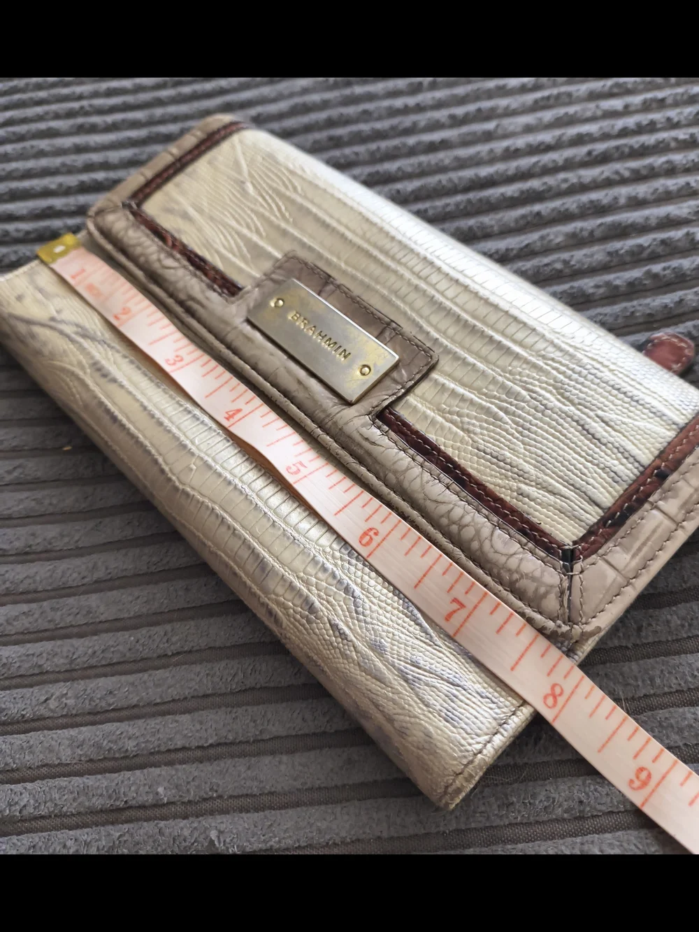 Retired Vtg Y2K Brahmin Cream Leather Lizard Caron Checkbook/Phone Holder Wallet